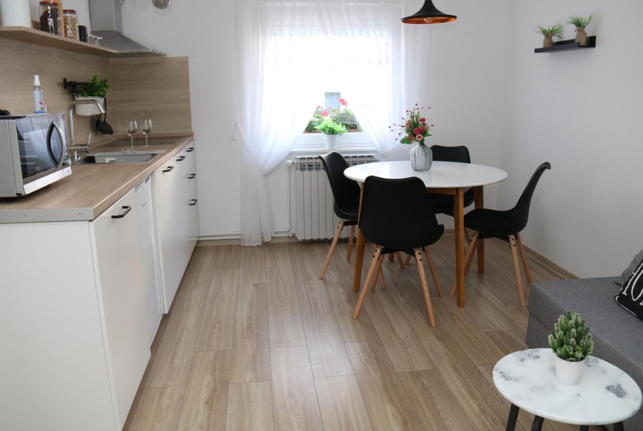 Apartman Relax Ðakovo エクステリア 写真